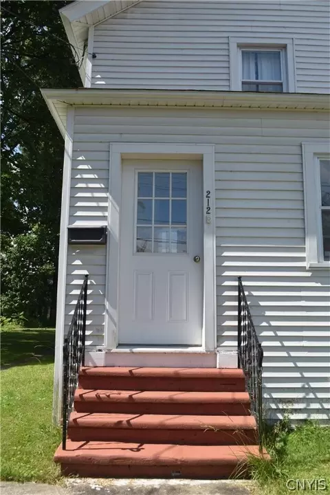 212 E River St, German Flatts, NY 13357 photo 3