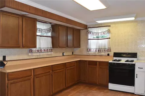 212 E River St, German Flatts, NY 13357 photo 11