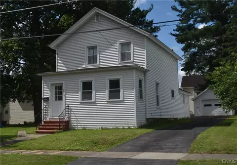 212 E River St, German Flatts, NY 13357