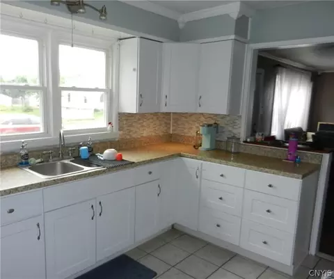 12 Henry St, German Flatts, NY 13407 photo 5