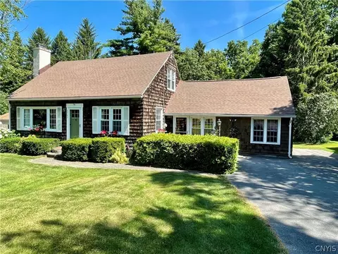 6485 Randall Rd, Syracuse, NY 13214