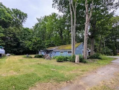 204 Drive 9, Vienna, NY 13042