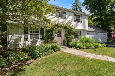 499 Salt Springs St, Fayetteville, NY 13066