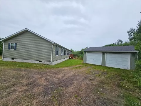 203 County Route 4, Central Square, NY 13036