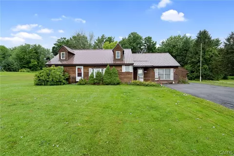 2881 County Route 176, Volney, NY 13069