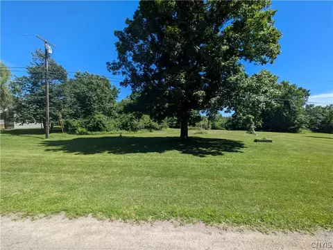 32096 Macomb Settlement Rd, Lyme, NY 13624
