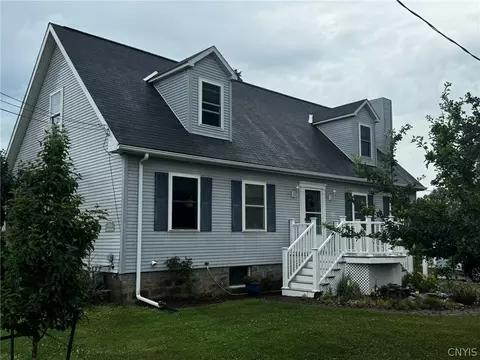 4935 James St, East Syracuse, NY 13057