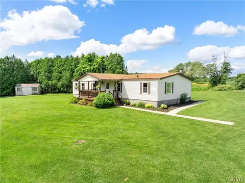 9007 Sulphur Springs Rd, Paris, NY 13456