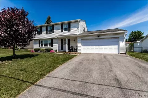 4769 Rosemary Ln, Clay, NY 13088