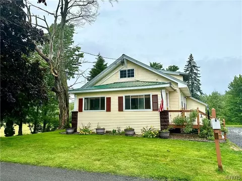 8751 Paris Hill Rd, Paris, NY 13456