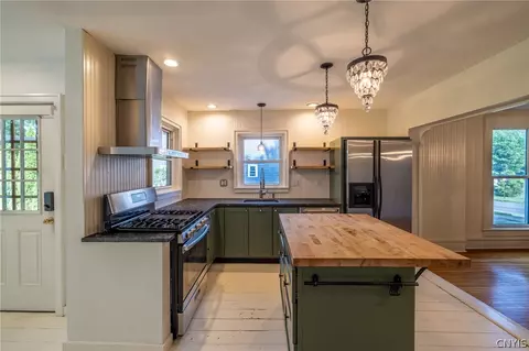 9 E Oneida St, Lysander, NY 13027 photo 7