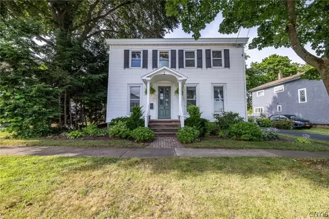 9 E Oneida St, Lysander, NY 13027