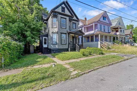 211-213 213 Elizabeth St, Syracuse, NY 13205