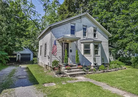 4 Nelson St, Cazenovia, NY 13035