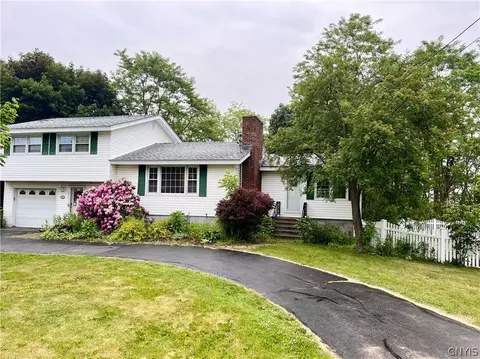 828 County Route 25, Oswego, NY 13126