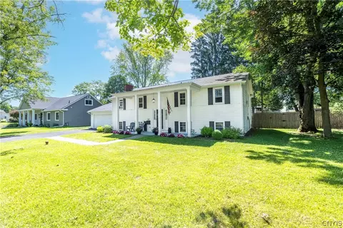 30 Cherry Tree Cir, Clay, NY 13090
