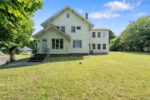 307 N Orchard Rd, Geddes, NY 13209