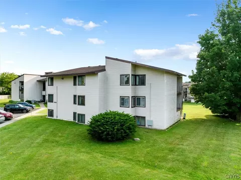 400 Village Blvd N, Van Buren, NY 13027