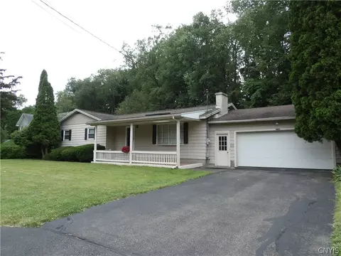4012 Kinney Gulf Rd, Cortlandville, NY 13045
