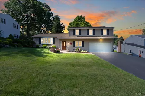 108 Hillside Way, Camillus, NY 13031