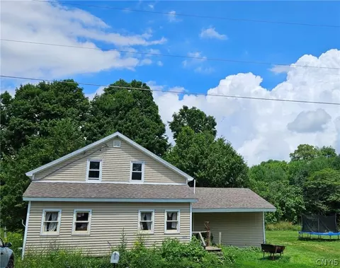 5657 Glendale Rd, Martinsburg, NY 13404