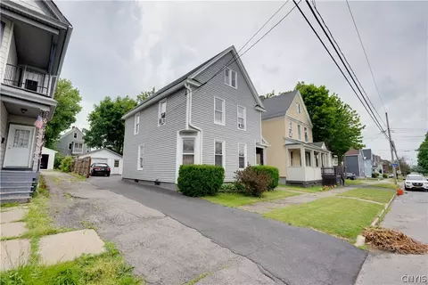 1104 Lansing St, Utica, NY 13501