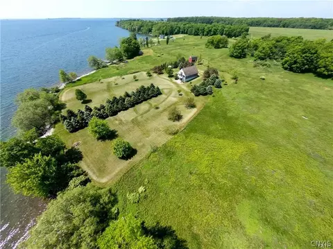 3972 Carleton Island Rd 1, Cape Vincent, NY 13618