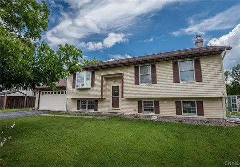 7996 Inwood Dr, Rome, NY 13440