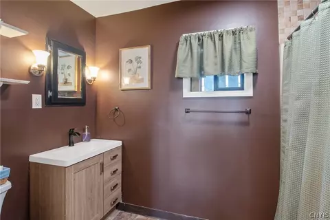 300 Shuart Ave, Syracuse, NY 13203 photo 18