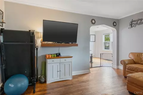 300 Shuart Ave, Syracuse, NY 13203 photo 17