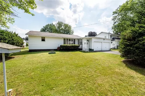114 Kearney Ave, Salina, NY 13088
