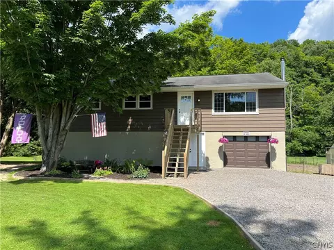 2971 Apulia Rd, Lafayette, NY 13084