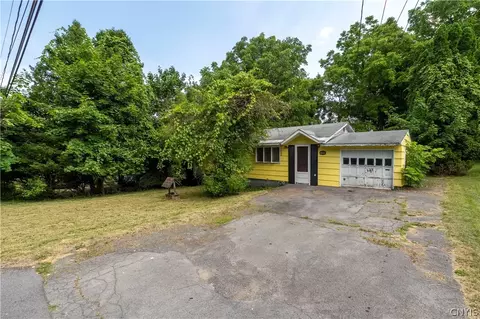 224 Mackay Ave, Syracuse, NY 13219