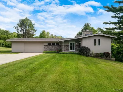 1994 Chard Rd, Cazenovia, NY 13035