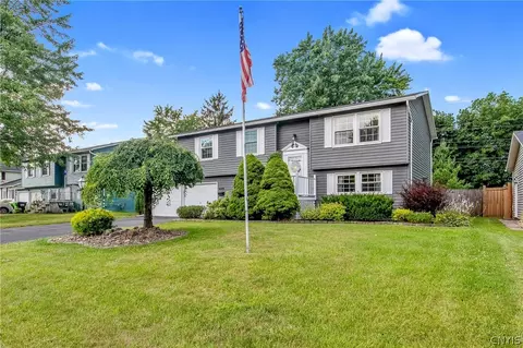 6919 Thomas Dr, Salina, NY 13088