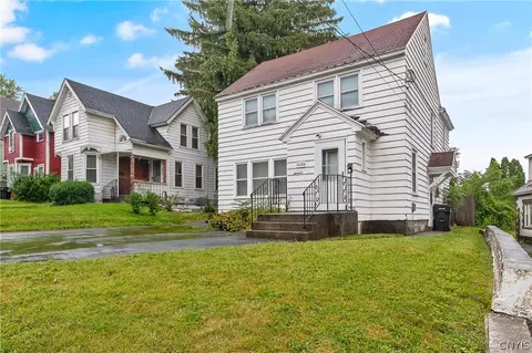1033 Danforth St, Syracuse, NY 13208