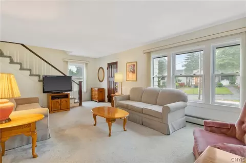 1033 Danforth St, Syracuse, NY 13208 photo 7