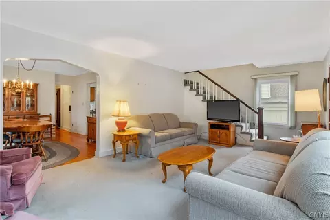 1033 Danforth St, Syracuse, NY 13208 photo 9