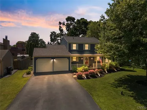 102 Saint Marys Ter, Syracuse, NY 13208