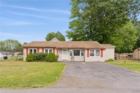 401 Helen Street St, North Syracuse, NY 13212