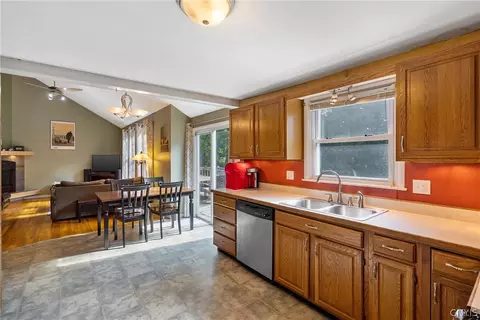 60 Brown St, Lysander, NY 13027 photo 15