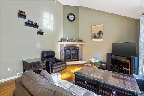 60 Brown St, Lysander, NY 13027 photo 9