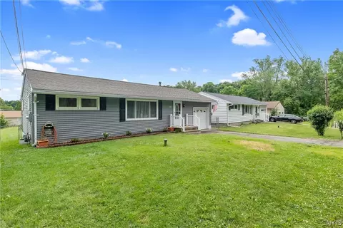 113 Edgewood Rd, Syracuse, NY 13219