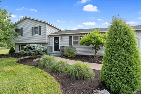 46 Erins Way, West Monroe, NY 13167
