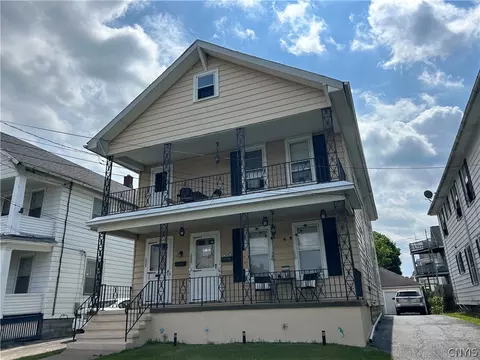 1553 Saint Vincent St, Utica, NY 13501