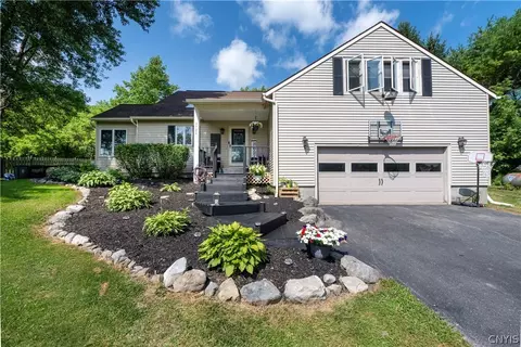 3729 Apulia Rd, Lafayette, NY 13078