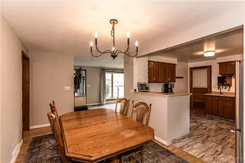 124 Washburn Dr, East Syracuse, NY 13057 photo 12