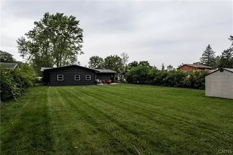 124 Washburn Dr, East Syracuse, NY 13057 photo 4