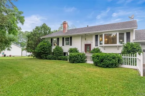6571 Lamphear Rd, Rome, NY 13440