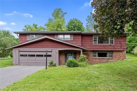 4835 Carey Dr, Manlius, NY 13104